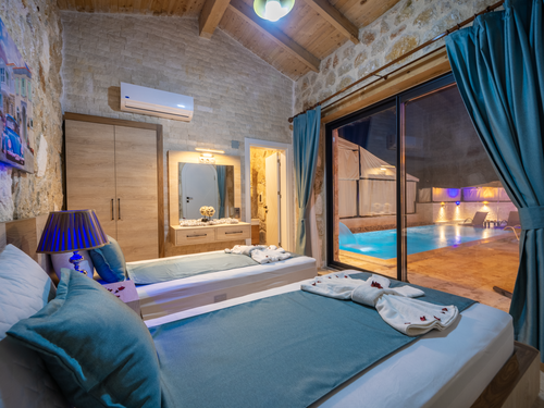  gece  -  Kasım
  | Kalkan Akbel'de Muhafazakar Aile İçin Özel Havuzlu Jakuzili Villa